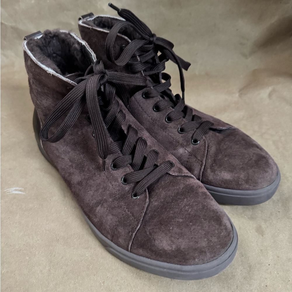 UGG Chocolate Brown Suede & Leather Lined Hi Top Sneakers. Size 9/EU 40